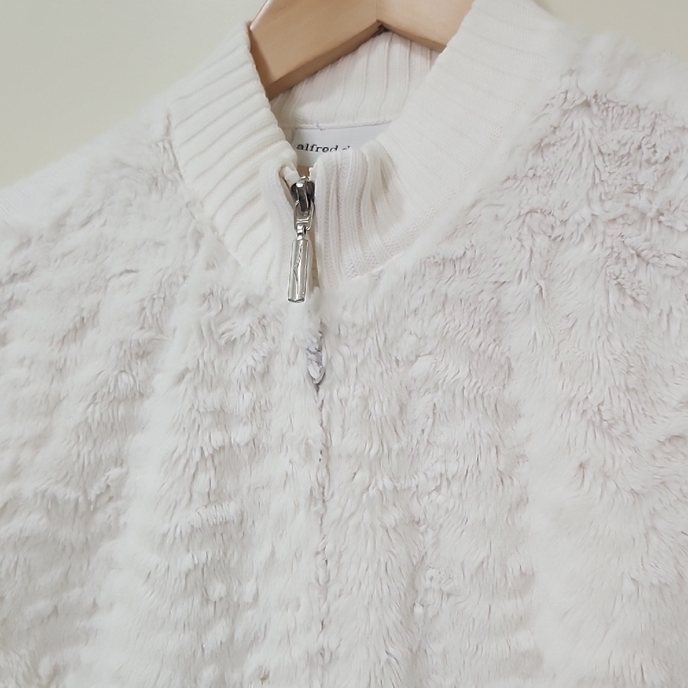 Alfred Dunner White Ribbed Vests - Picture 3 of 7